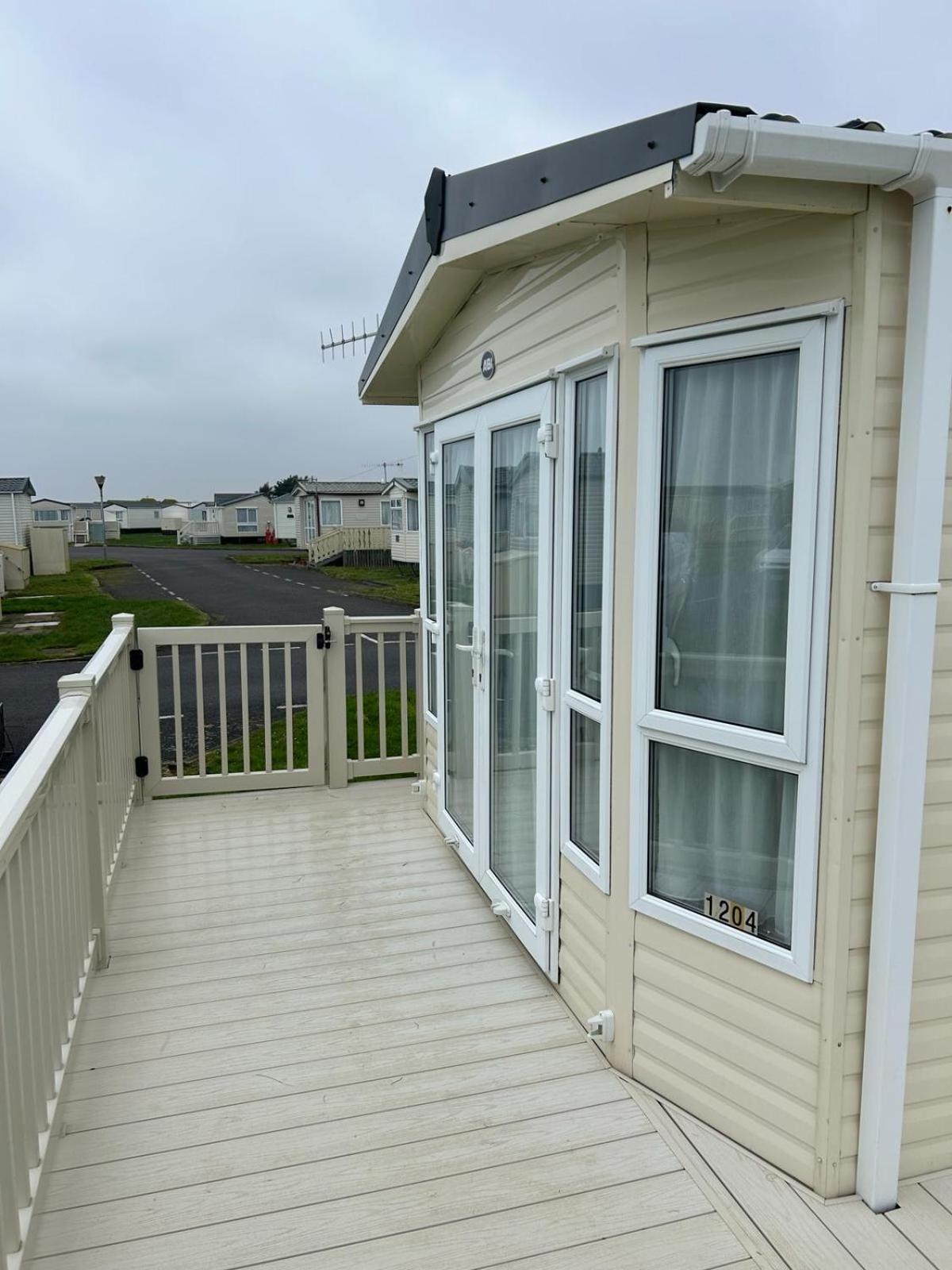 Sunny Escape Villa Selsey Dış mekan fotoğraf